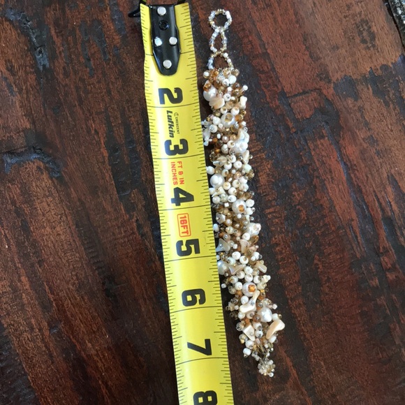 Beachy Boho Beaded Shell Bracelet - Picture 4 of 11